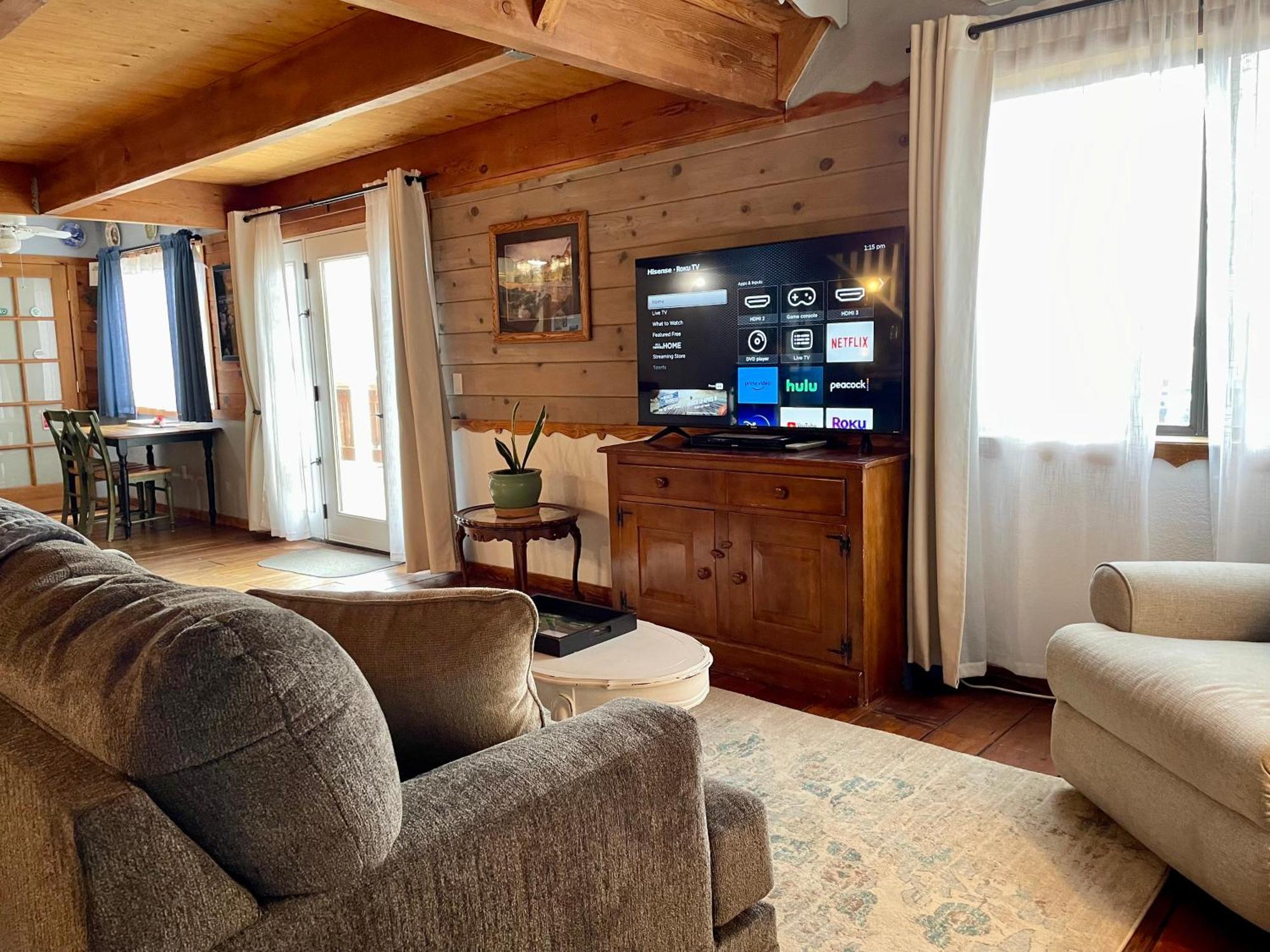 Sierra Mountain Lodge - Vacation Rentals - Yosemite オーウェニー エクステリア 写真