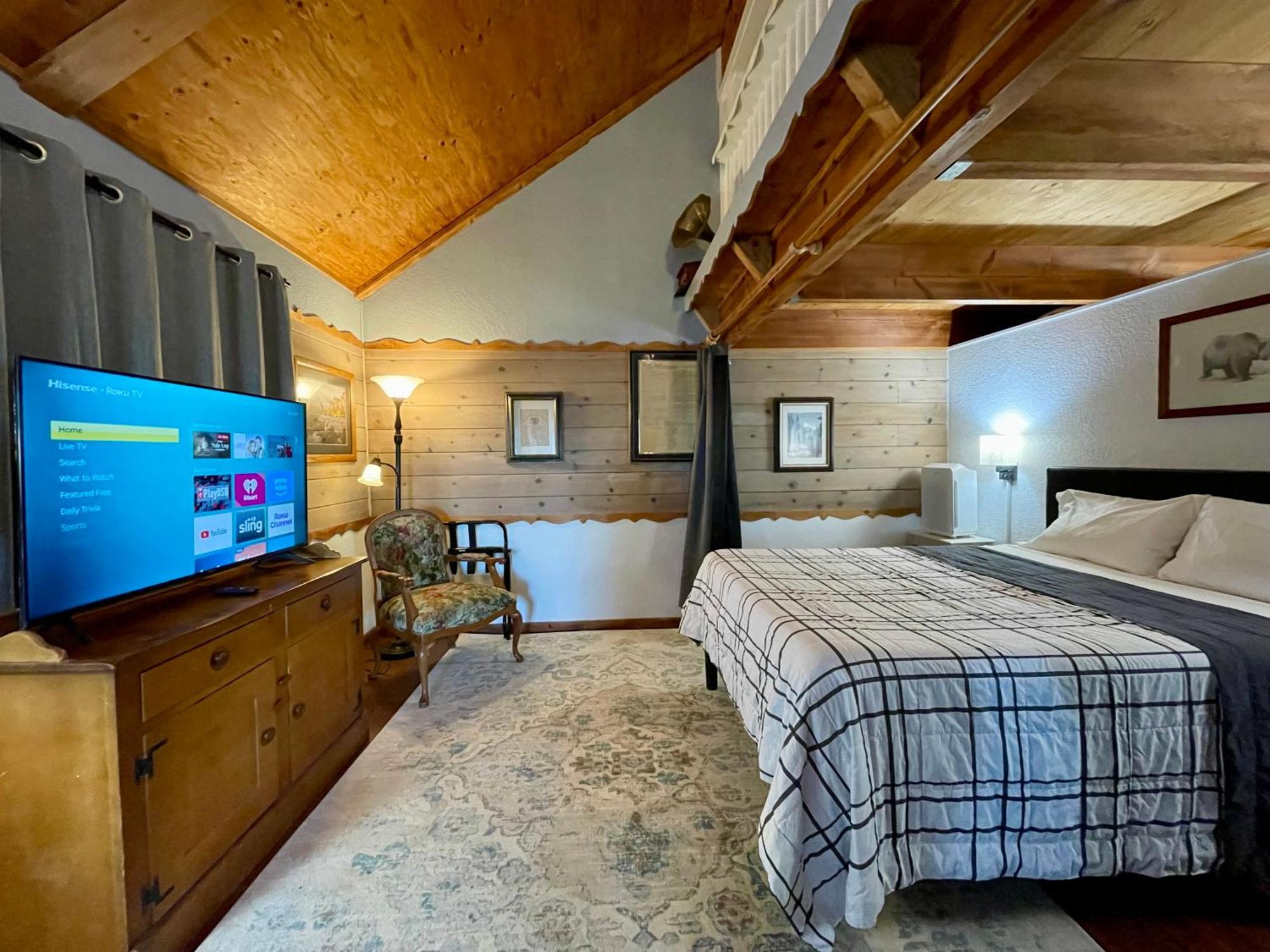 Sierra Mountain Lodge - Vacation Rentals - Yosemite オーウェニー エクステリア 写真