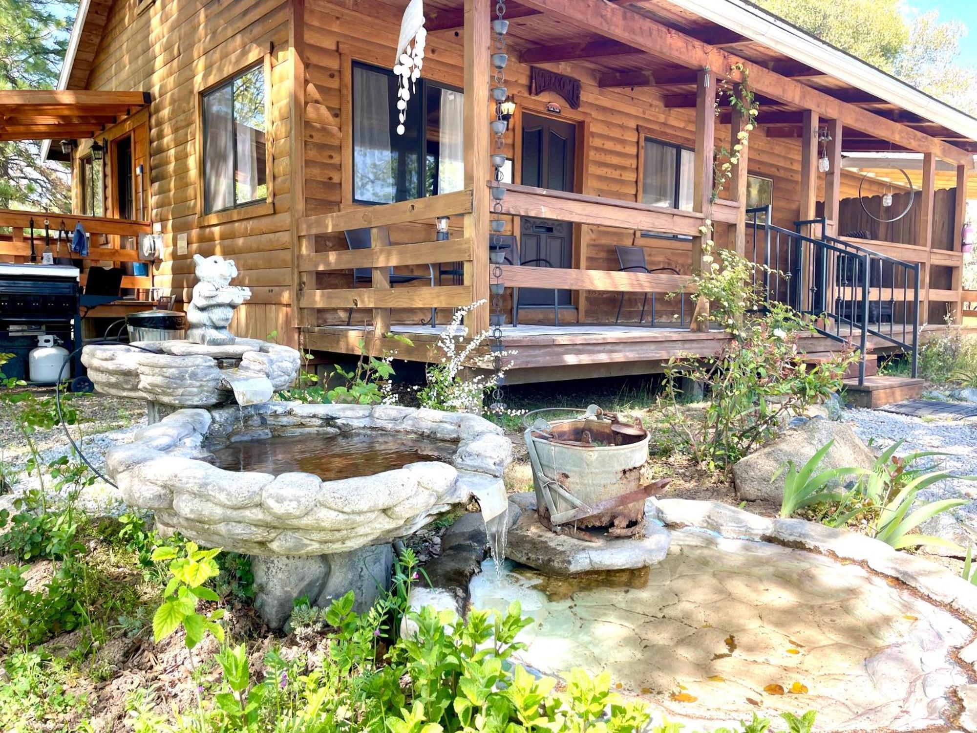 Sierra Mountain Lodge - Vacation Rentals - Yosemite オーウェニー エクステリア 写真